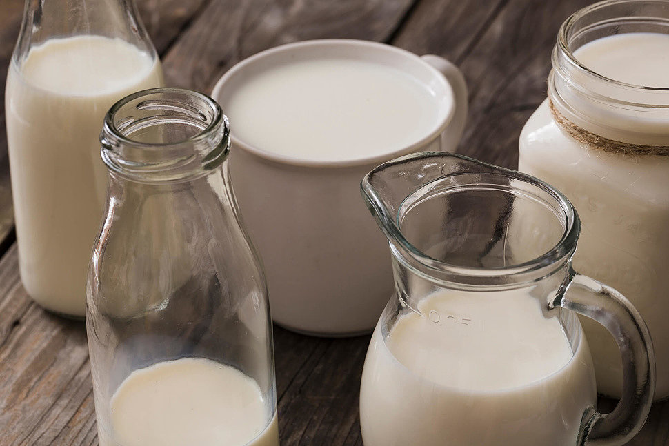 Пастеризованное и стерилизованное молоко: какие между ними отличия?